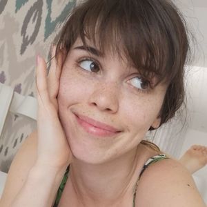 Meet your Posher, BritaniÃ©